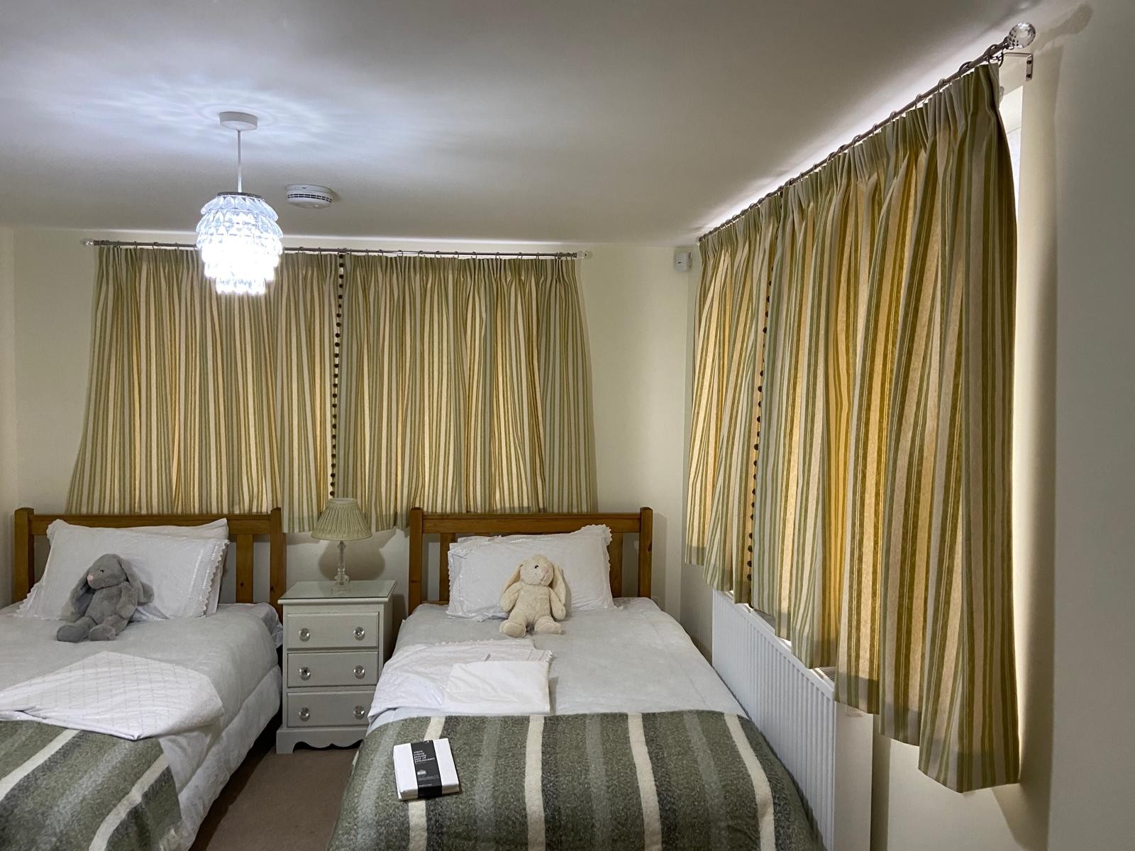 Curtains showcase image 9